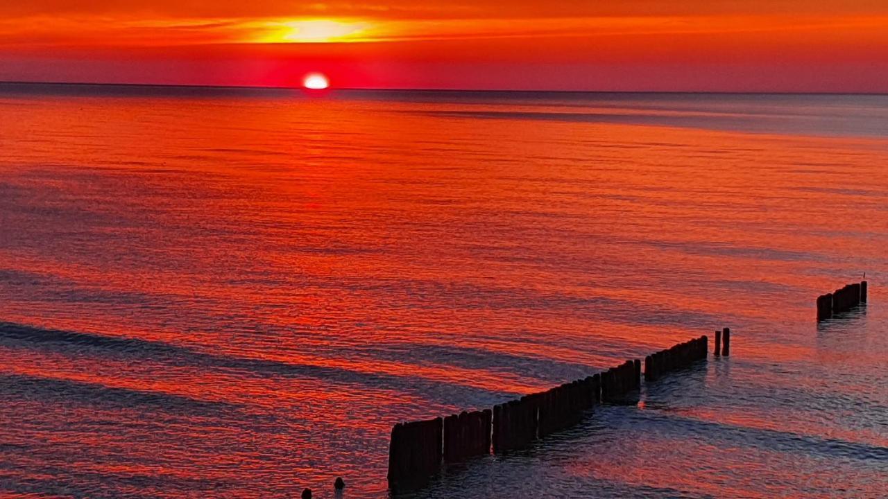 "U Izy" Pokoje Goscinne I Przyczepy Campingowe Mielno  Exterior foto